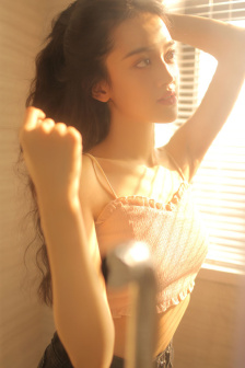 被夫上司欺辱的人妻HD中文版